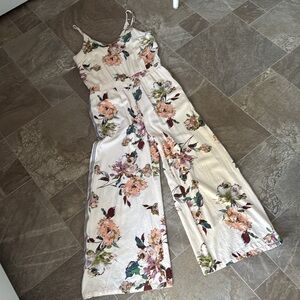 MYSTREE size large Floral Jumpsuit with pockets rayon/linen adjustable shoulder